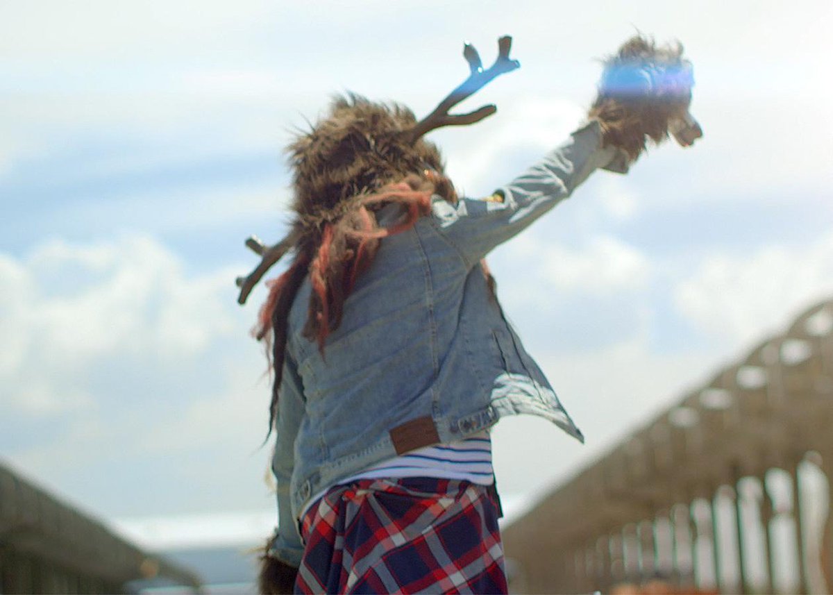 Hoy a las 19hs estreno de #BichosRaros, la nueva campaña de Cunnington Cola! Solo en: facebook.com/CunningtonAR