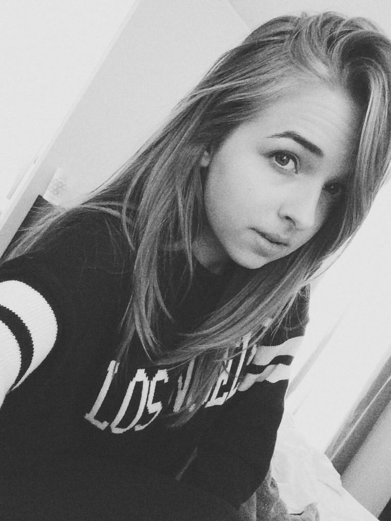 andreas babygirl  (@itshenleyy) on Twitter photo 