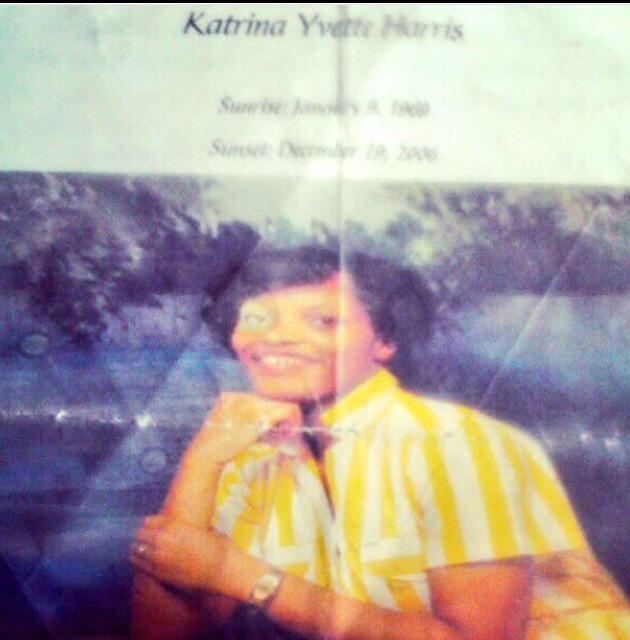YOUNGMONEY_YK's tweet photo. Happy Birthday Too Da Most Special Person I Ever Met #Moms #RestInPeaxe #😘🎉🎁🙏💯 http://t.co/HVcZZzdod7