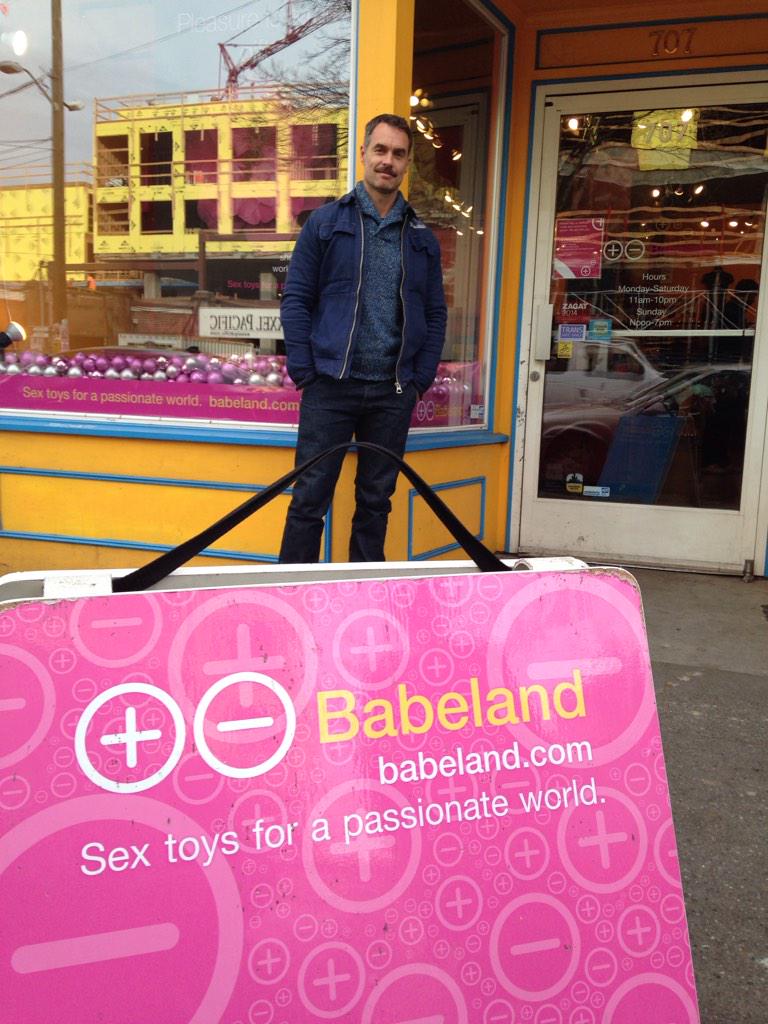 Babeland_Sea's tweet photo. RT @3dollarbillcine: And the #LookingSeattle tour rolls on: @Babeland_Sea is up next! #LOOKING http://t.co/gEB9St9UsN