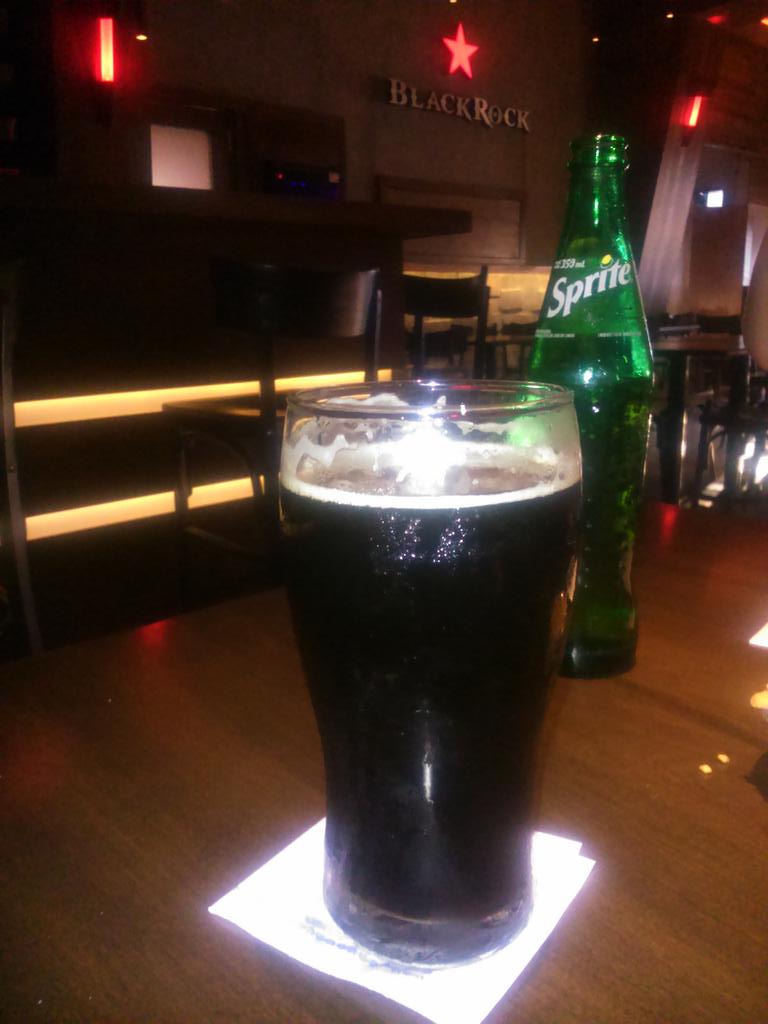 elmelli11's tweet photo. Hoy sale una Porter en @blackrock_lp http://t.co/fuRLwZXaoJ