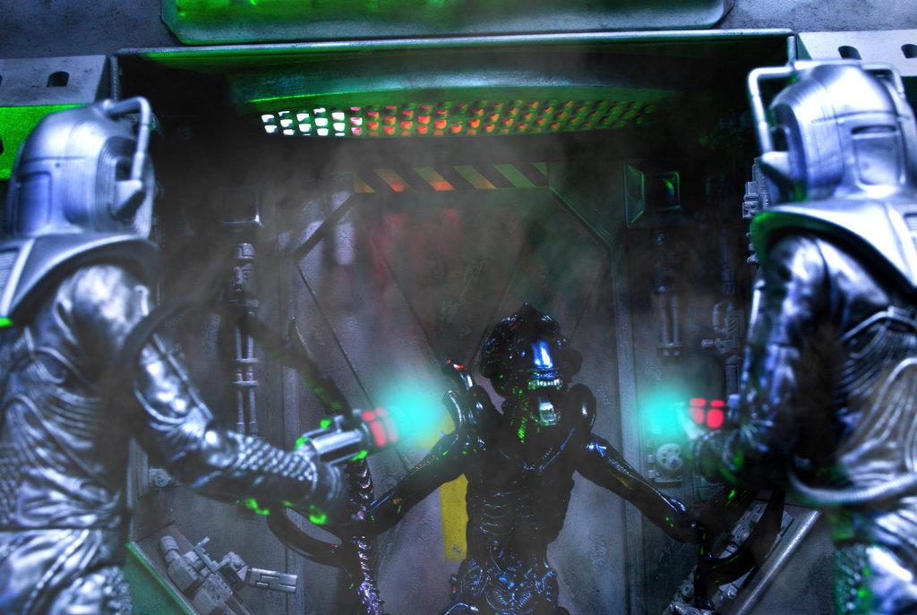 CybermenPR's tweet image. #AVP3