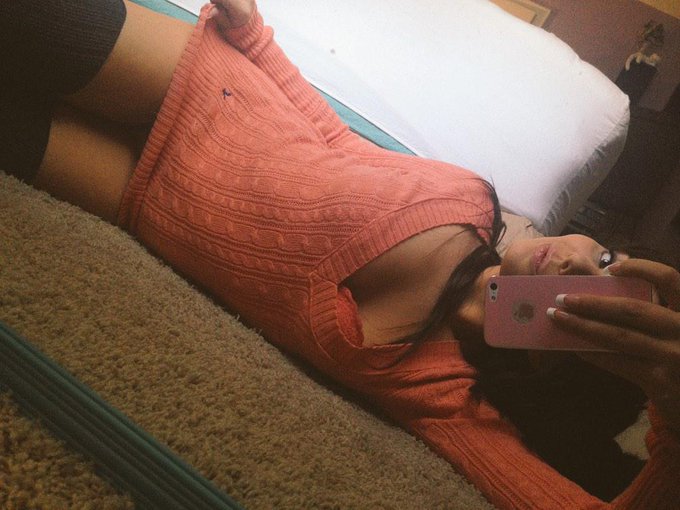 Sweater weather #FriskyFriday #PlayboyMissSocial @PlayboySocial @Playboy @Playboy @playboy_brasil http://t<a href="/tag/friskyfriday"class="tags">#FriskyFriday</a><a href="/tag/playboymisssocial"class="tags">#PlayboyMissSocial</a>