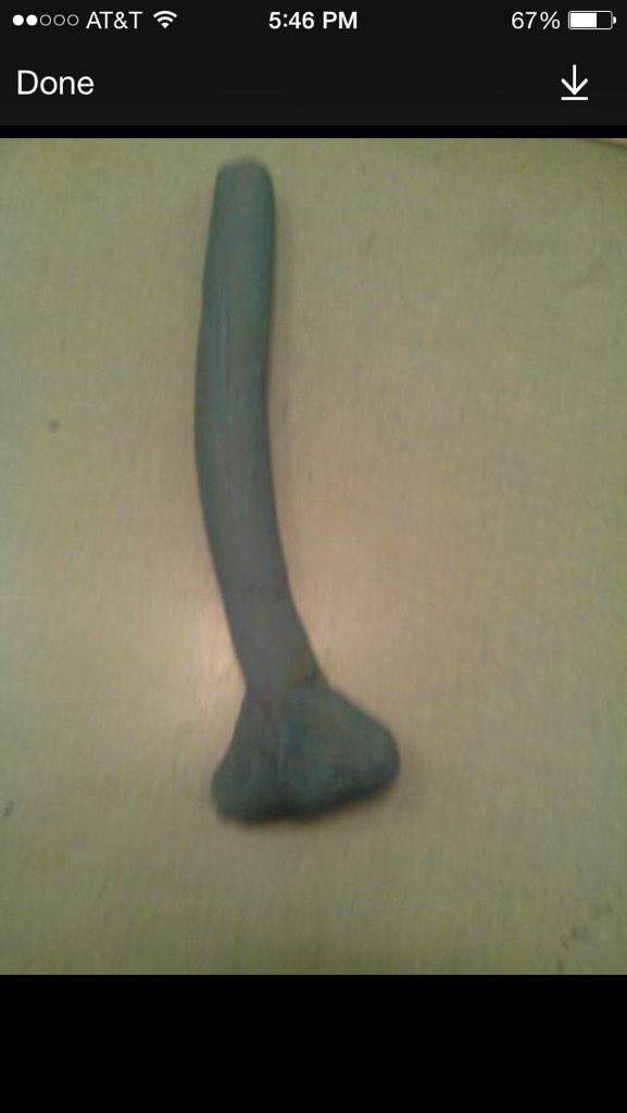 darbynaughton's tweet photo. So my friend sent me this pic and said it was a dick 😂😂😂 what the fuck #Dick http://t.co/VYldyjEG1C