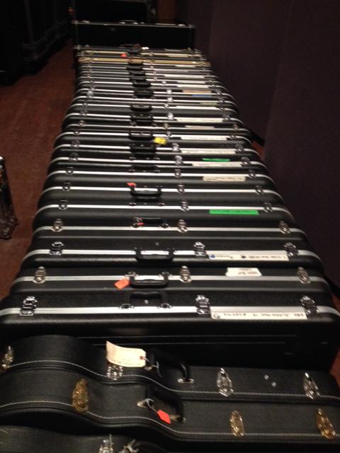 chickenfootjoe's tweet photo. Work on the new album begins today! http://t.co/KoW3k9NzYw