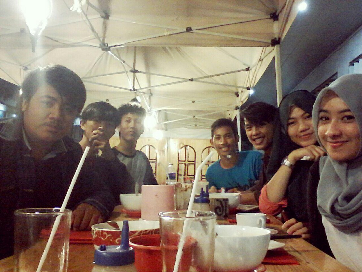 Takecare guys <a href="/Adriofkp/">Adrio F</a> <a href="/araufujevian/">UJEP</a> <a href="/WinandaMH/">Winanda Muhammad H</a> @WinaldiMH Idris...  terimakasih sudah main ke Lampung..