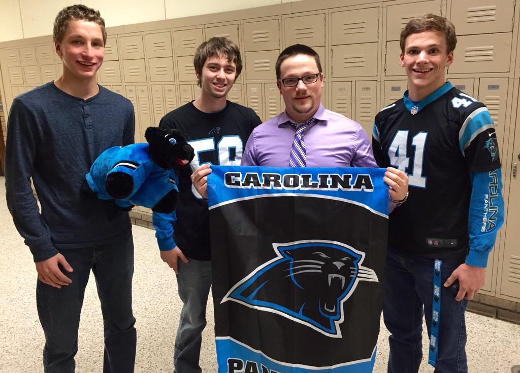thebyland's tweet image. @philipbuffa @ZDrysdale31 representing #BlackFriday #Panthers from Havelock High School in Craven County!