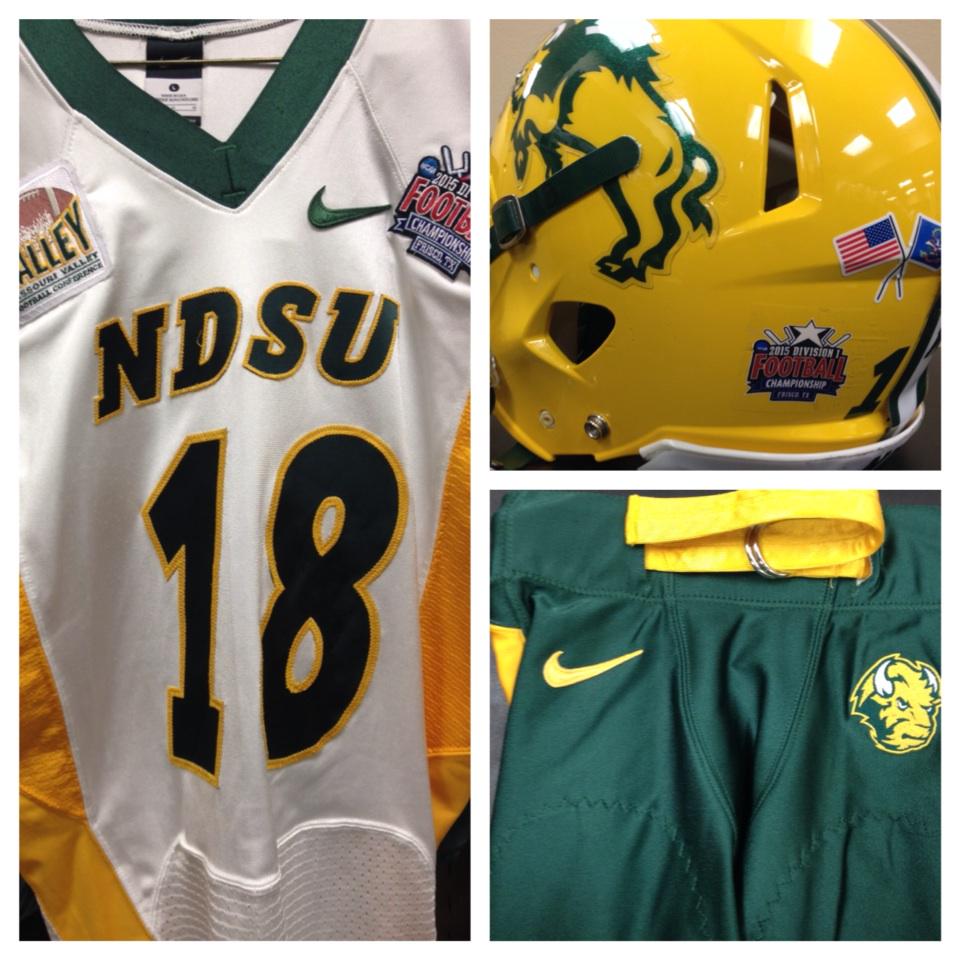 Now this is a sweet uniform combo! RT“<a href="/NDSUequipment/">NDSU Equipment</a>: Uni Combo for <a href="/NDSUfootball/">NDSU Football</a> vs ISU in #FCSChamp Game.