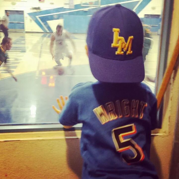 BaseballLMHS's tweet photo. My little dude checking out some Matadore hoops! #futuremat http://t.co/80FR2DtjlO