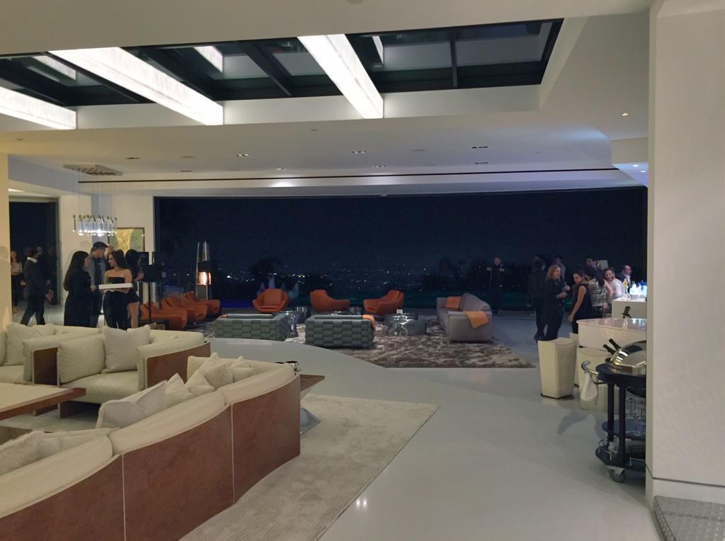 Embedded image permalink