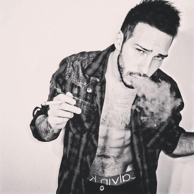 hungshowoffs's tweet photo. Smoking Hot Guy Friday Night #smoker #smoking #gayman #beard #instagay #instalove #instasexy #instastud #instafri... http://t.co/gsDiP6rMAw