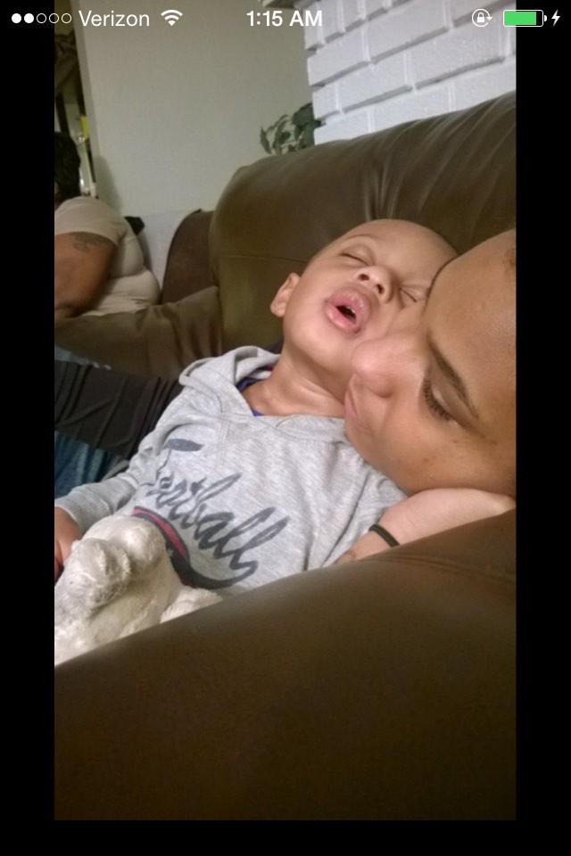 GeniusJane's tweet photo. #ChocolateWasted. 😂🎉🍼 http://t.co/51EeYfgdIY