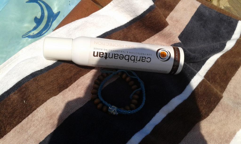 BodibronzeSA's tweet photo. My plan for today, getting sunkissed with my fav @caribbeantanSA protection in a can spf15 #Safetanning.#bronzed http://t.co/KBEsjVgogM