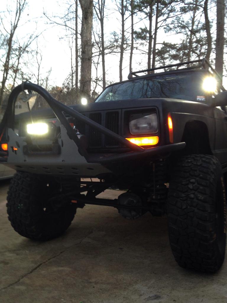twentytooz's tweet photo. Mopar in my garage high and low ... #TEAMAMC #ATLMOPARCLUB http://t.co/1of6fD3xt6