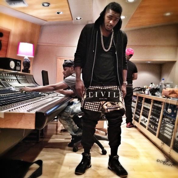 OnlyVibeTV's tweet photo. New Video: King Los - Only One Of Me http://t.co/k8yXNs9xi9 http://t.co/y3iPLRbjce