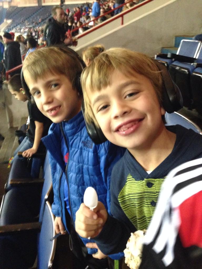 LiveWell4Less's tweet image. #moremonsterjam