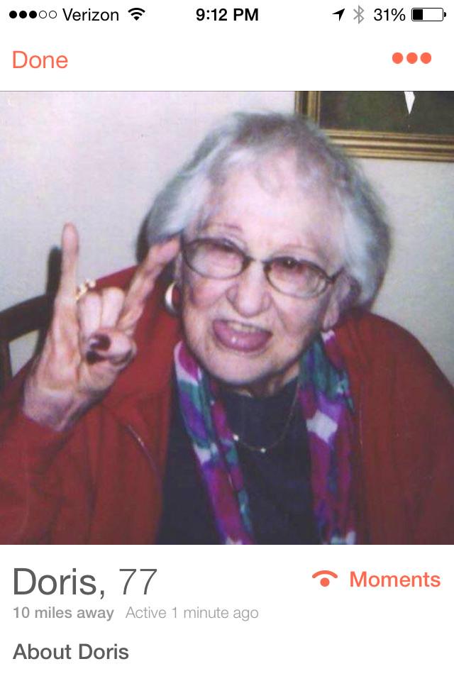 AJoscelyn's tweet photo. Just matched with the hottest girl in the history of tinder http://t.co/DbHoVx2hag