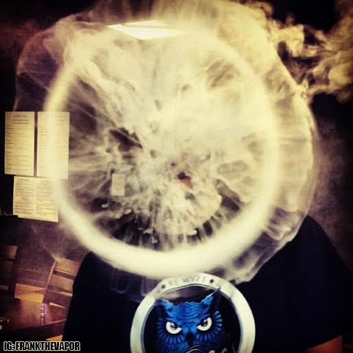 HookahPenCentrl's tweet photo. 🐙Facing a Jelly Head On💨 #VapeLife #SmokeTricks #EDMFamily #CLDMKR http://t.co/yDN3qnzKoM