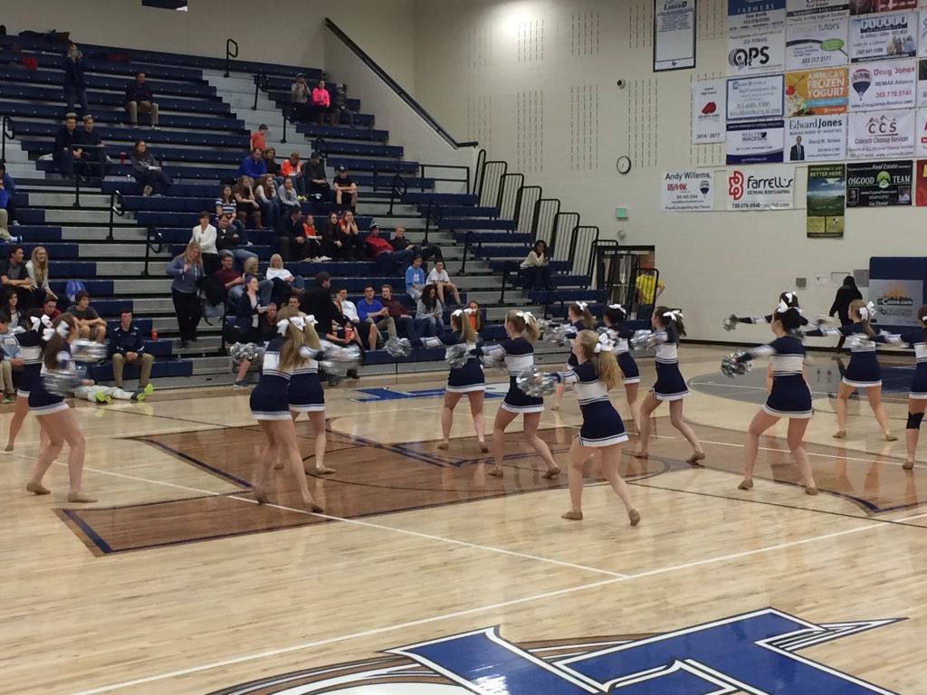 JimboPrager's tweet photo. #VarsityPomsBuckets #halftimedancing buckets http://t.co/38Y4cNwXwA