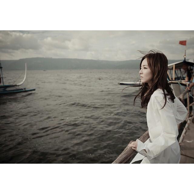 gooeun9191's tweet photo. Pagi kekasih @ofc_tabi , ku memandang lautan mencari kepingan dirimu /? http://t.co/o79rQoAoHG