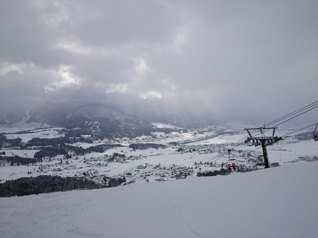 s_yksk's tweet photo. 3年連続の戸狩温泉スキー場。雪質が良い！ http://t.co/95T2SqTedS