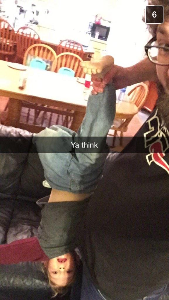 alyssy_G's tweet photo. I told @SePoneDaNerd I thought he would be a good dad and this is what he sends me #futurehusband #welovekids http://t.co/A4TNR2UIYY