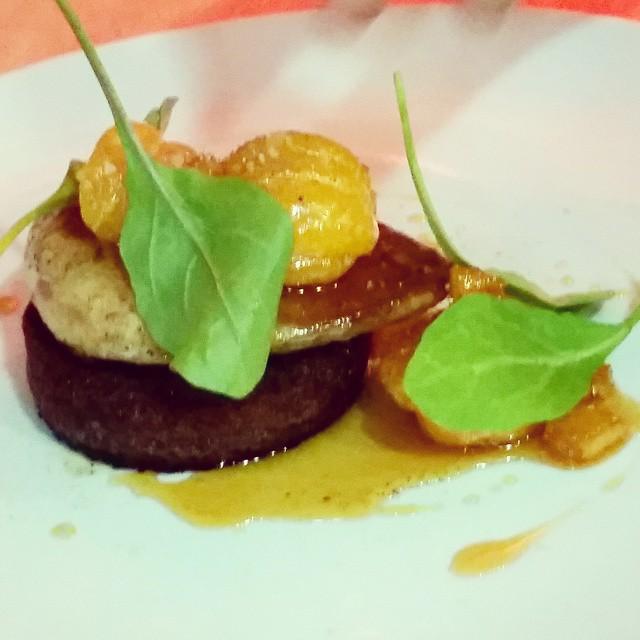 Here it is! @chefbrendancollins Special- Seared Foie Gras, Caramelized Date Cake, Candied Satsumas. He's back at it!!