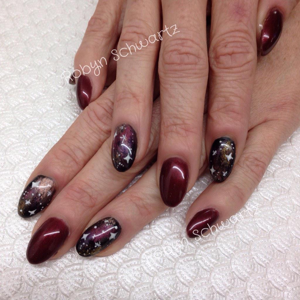 Robyn487's tweet photo. Love #galaxy #nails so much! http://t.co/kAmFUVLX7z