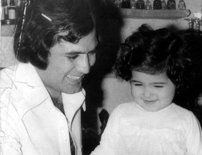 To daddy with love! shares a rare pic with father Rajesh Khanna 