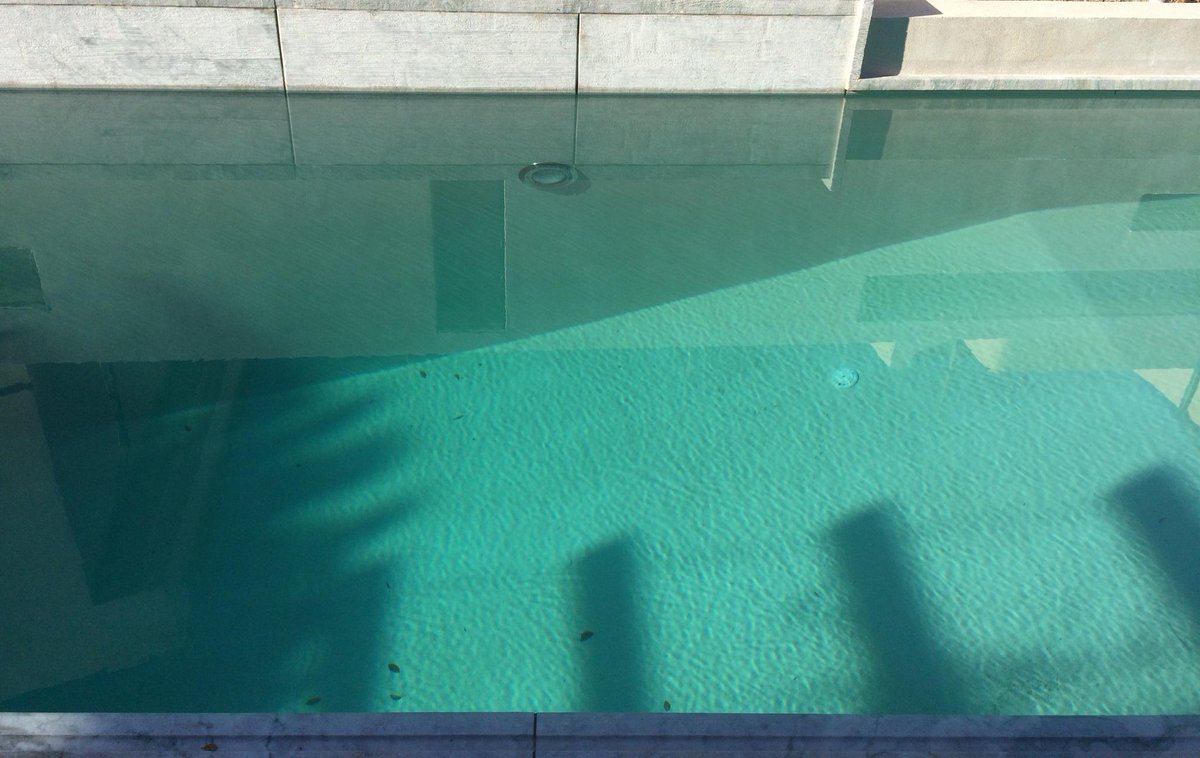 AlphaCement's tweet image. Επένδυση πισίνας με τσιμέντο και βότσαλο, σε ιδιωτική κατοικία στη Γλυφάδα. #pool #cement #pebble #residence