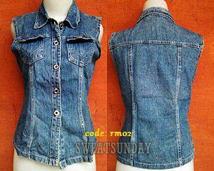 Rompi jeans idr 40rb  #rompiJeans #bajumurah #secondstuff #vestjeans #rompimurah moreinfo: 7D23E6D9