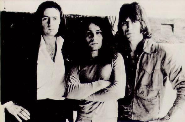 Happy birthday Cozy Powell (Dec 29,1947 Apr 5, 998) RIP
Pic > Ritchie Blackmore, Ronnie James Dio (RIP), Cozy (RIP) 