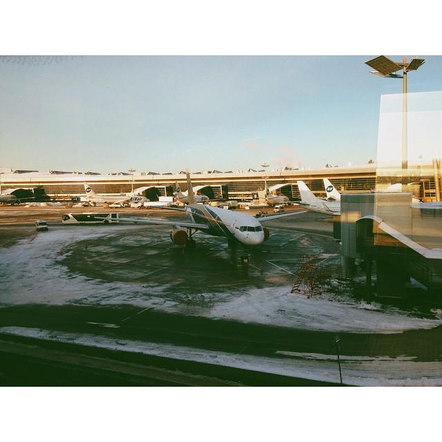 VKO_airport's tweet image. #яїдудодому #святонаближається #внуково #airplane #imcominghome #vsco #vscocam #VKO