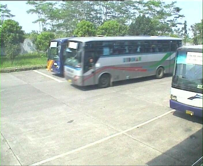 NTMCLantasPolri's tweet photo. RT @rttmctasik: 14:38 WIB Kondisi terminal Indihiang Tasikmalaya normal #RTTMC2014 @infomudikllaj http://t.co/AFYt2Llmk2
