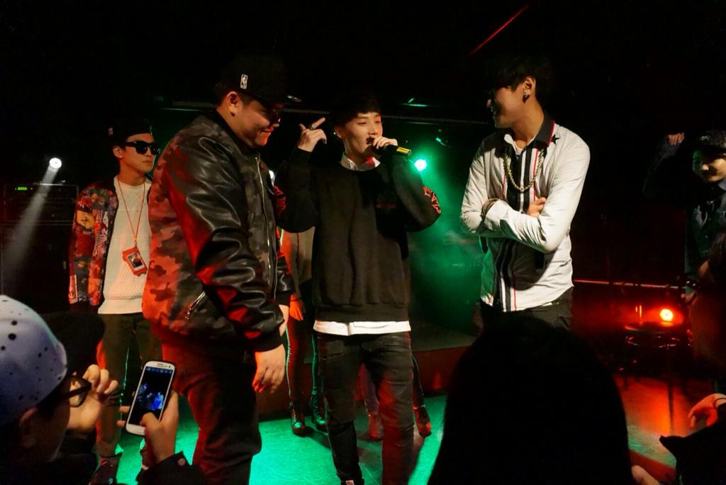 TwoK22's tweet photo. 크리스마스 Black Show http://t.co/RMxHVtxD5J