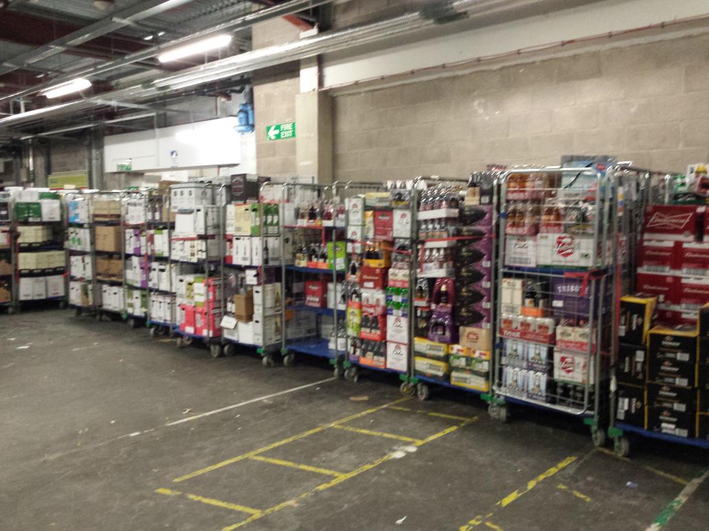 Widestelf509615's tweet photo. @bigD_R @nglloyd @kattheblob BWS back stock starting to take shape.Time to start clearing the deck #nothingouttheback http://t.co/yBPywQkuAx