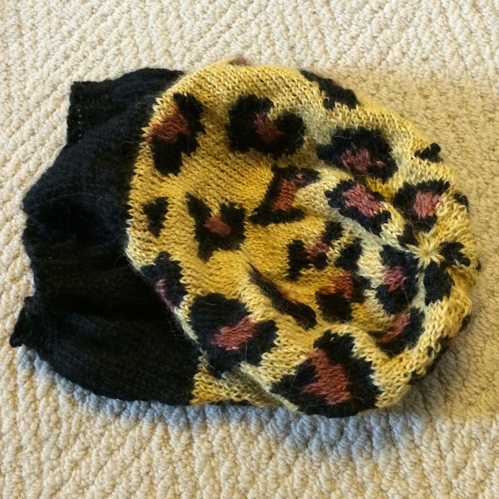 annelithecutest's tweet photo. @KnitYouNextTues I made this using your leopard chart :D :D http://t.co/TEmrswLWW3
