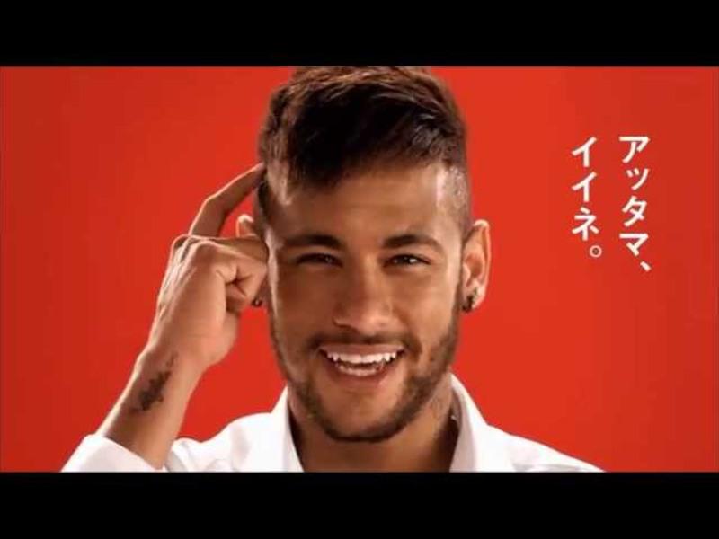 RT <a href="/VIVAbola/">VIVAbola</a>: Bintangi Iklan Sampo, Neymar Ditemani Penari Aneh dlvr.it/7yF3PD