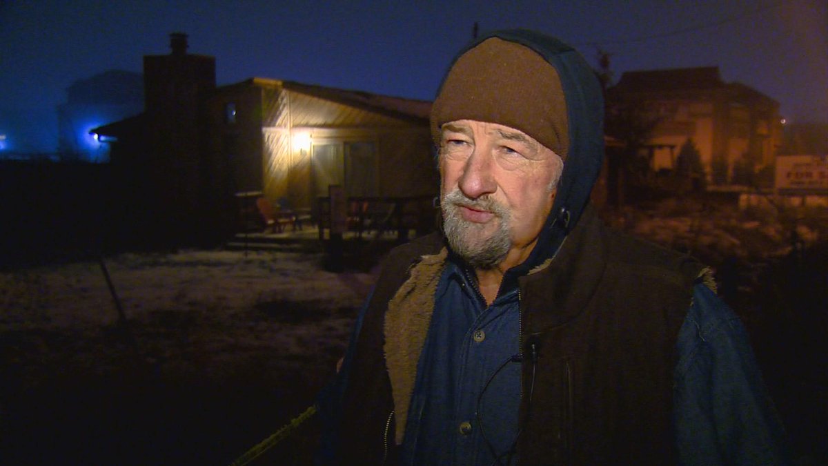 KTVB's tweet photo. Armed Meridian homeowner foils burglary
http://t.co/Aw7xrxh75P http://t.co/roigobJiq8