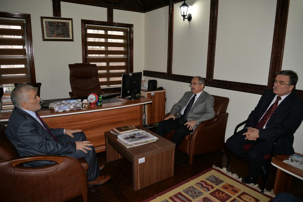 kosa1010's tweet photo. Valimiz @MustafaYMN Balikesir Gazeteciler Cemiyeti Başkanı Ramazan DEMİR ve Yöneticileri ile @ajans10 @coskun10yaman http://t.co/8jY4Yk8d9P