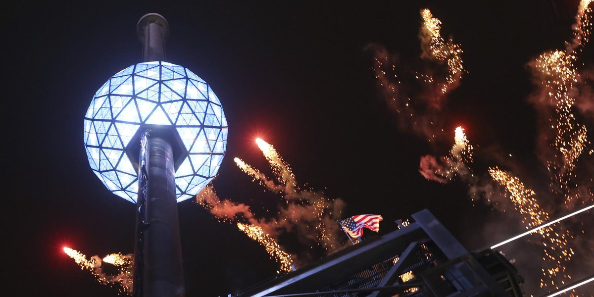 NorthShoreNeon's tweet photo. Where will you be when the ball drops on New Year's Eve?? #wehangtolive #nsnsignco Times Square, NYC http://t.co/orvxfRrUbG