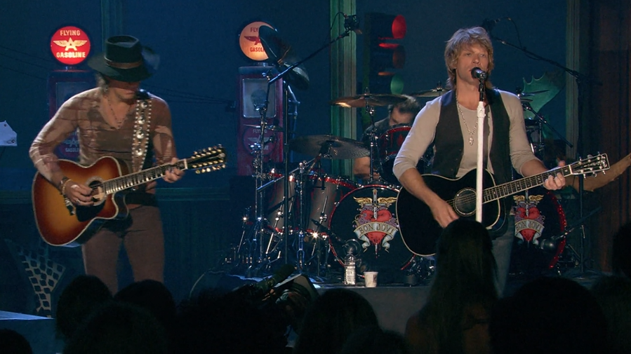 mdtvindonesia's tweet photo. Sesaat lg kita saksikan Konser Lost Highway Bon Jovi Live in Chicago pukul. 22.30 WIB.Lagu apa nih yg kalian tunggu? http://t.co/AzFI18x4vP