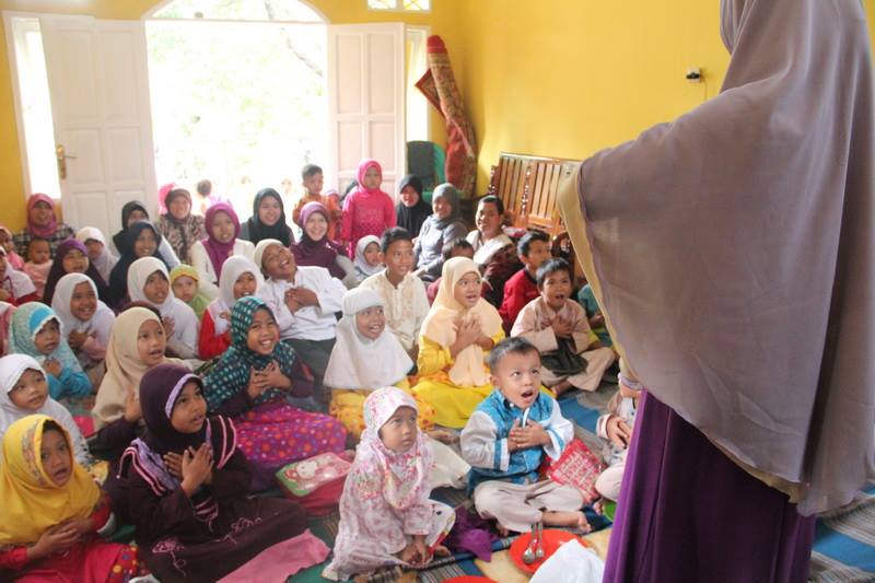 PowerRespect_'s tweet photo. Jl, H kamang bawah pondok labu jakarta selatan, 
kami share sedikit acara yang telah terlaksana oleh ibu dan anak"nya http://t.co/98E3BxUfuc