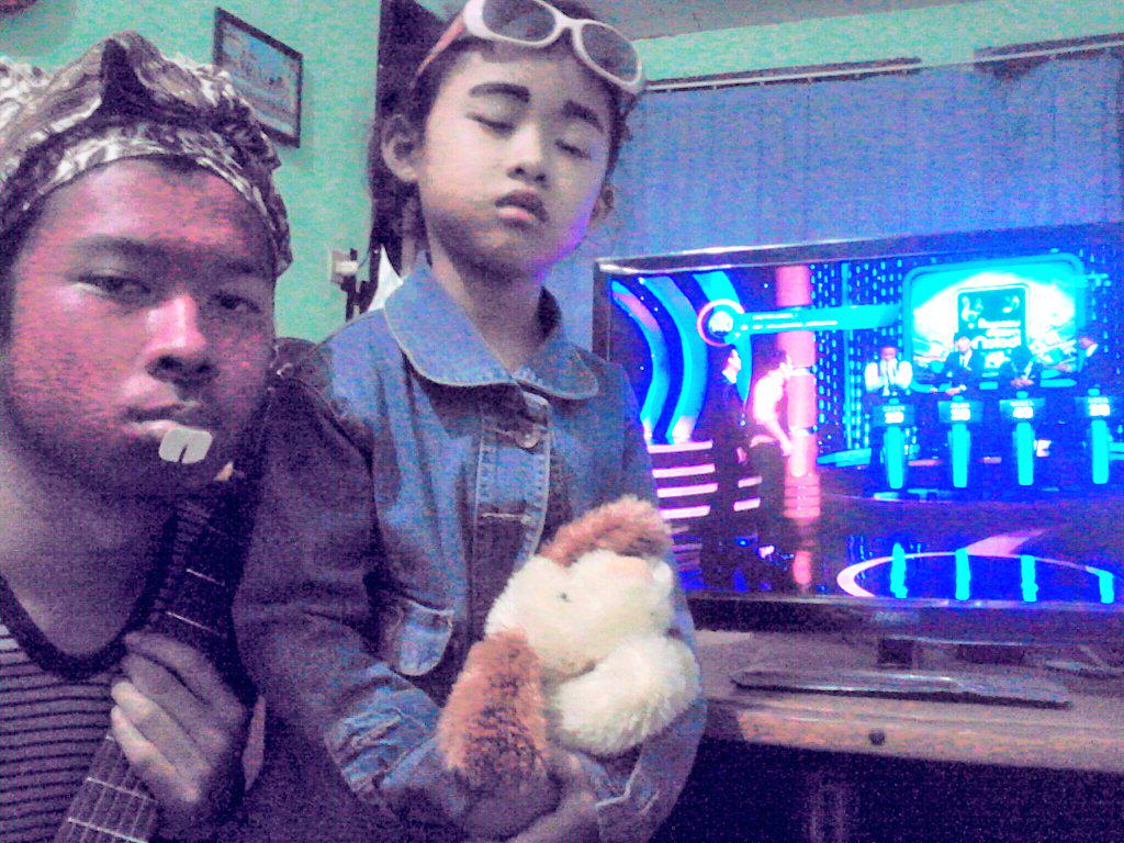notz_gina's tweet photo. @netmediatama akhirnya si cepot sama si enchan nemuin cluenya juga MU yeee πππ #NETMILIUNER_1 http://t.co/4X321eVJuH