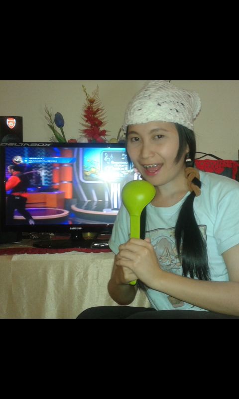 geabyGEE's tweet photo. Masak jadi seru sambil nonton Berpacu Dalam Melodi, nyanyi2 pake mic modern dari dapurπ @netmediatama #NETMILIUNER_1 http://t.co/0izPkVPUO1