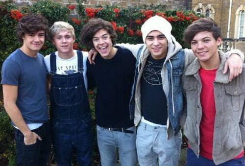 harrymntgdr's tweet photo. “@zaynmhtgdr: #memories http://t.co/c3IsOi7lSd”
