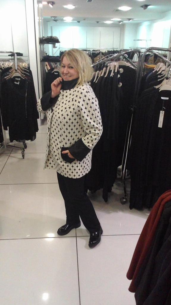 #büyükbeden #nişantaşı Tarz kabanlar hem sıcak hem de cok şık 190 Tl indirimli beyhan rumeli cad no 60