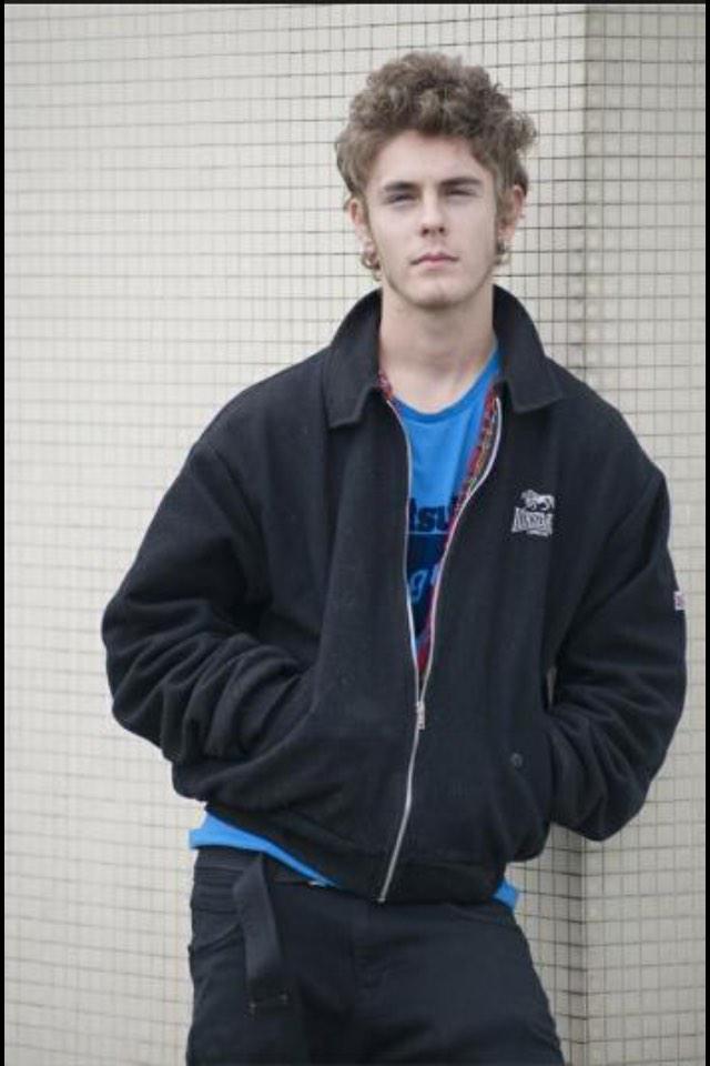 ApoyoPatrickC's tweet photo. Qué perfección de hombre, en serio. http://t.co/6u7XDhJsQd