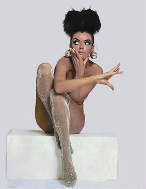 A very happy birthday to Barbara Steele (photo stolen from 