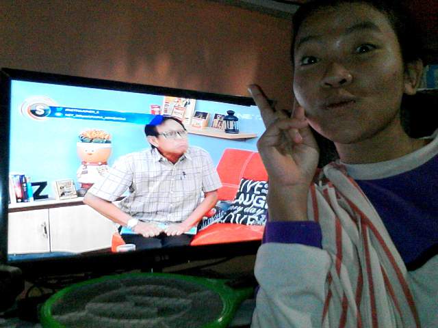CindiPurwati's tweet image. Selfie bareng om tarzan :D selfie kita pak RT cisssss. #NETMILIUNER2 clue S